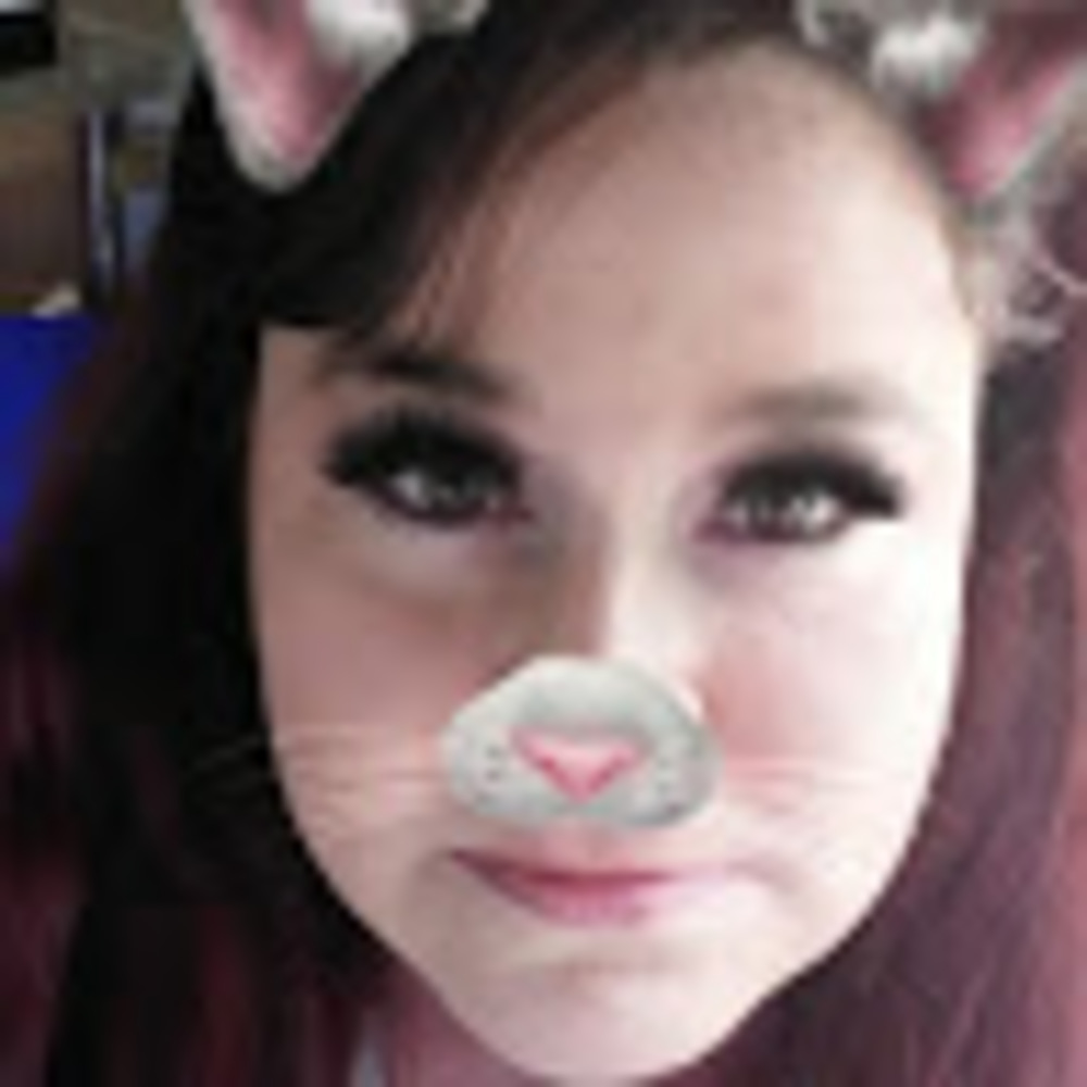 Meet your Posher, Alicia a